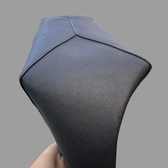 Michael Kors - Penny Coated Twill Convertible Tote - Picture 9 of 14